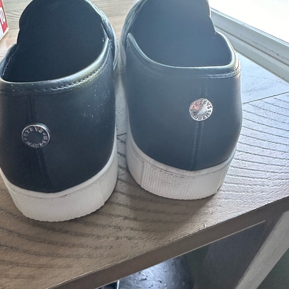 Steve Madden slip on sneaker - Picture 3 of 5